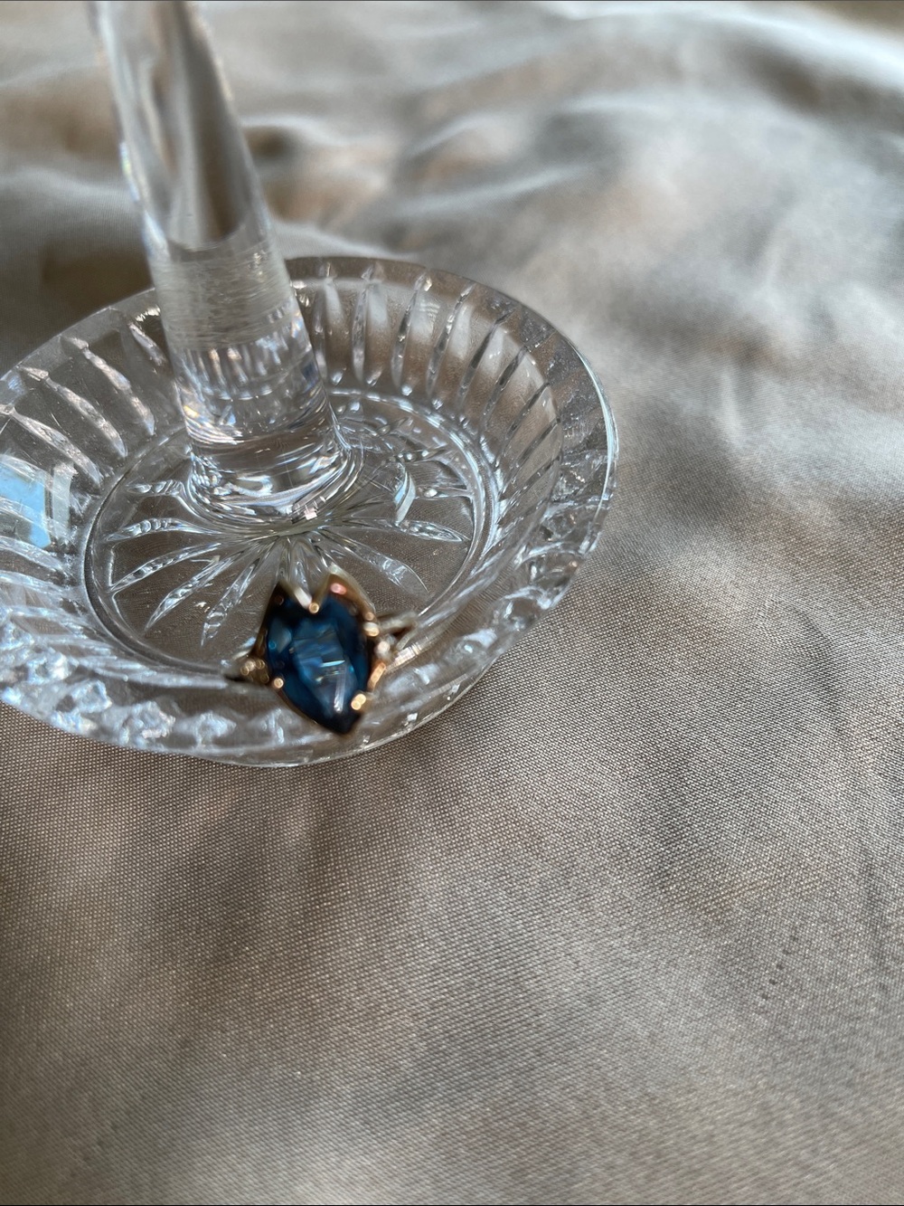 Vintage Dasun Elegant Blue with 2 stones 10K Gold Ring - Picture 8 of 16